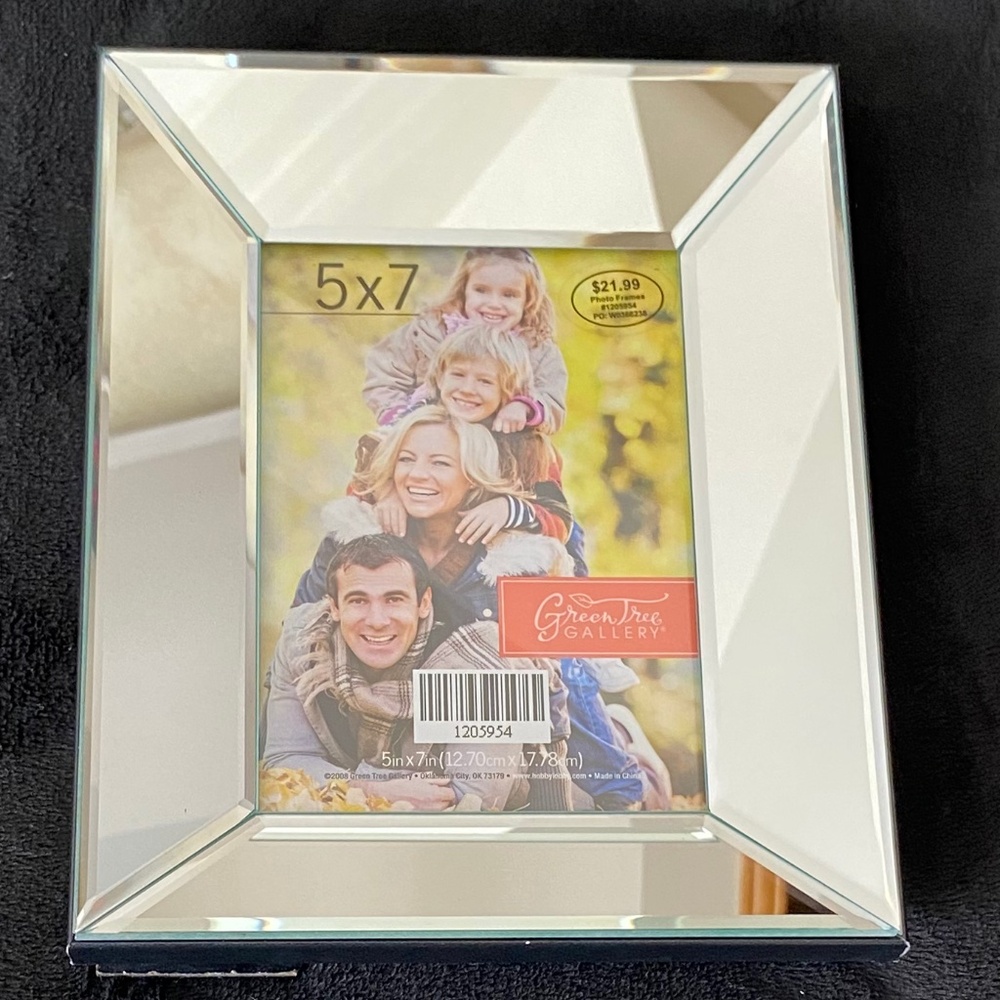 NEW Mirrored picture frame holds 5 x 7 photo